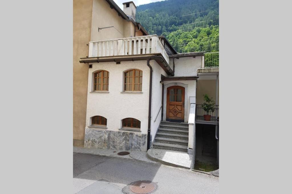 Вилла Bezauberndes Haus Fuer Erholsame Ferien Im Puschlav Campascio Экстерьер фото